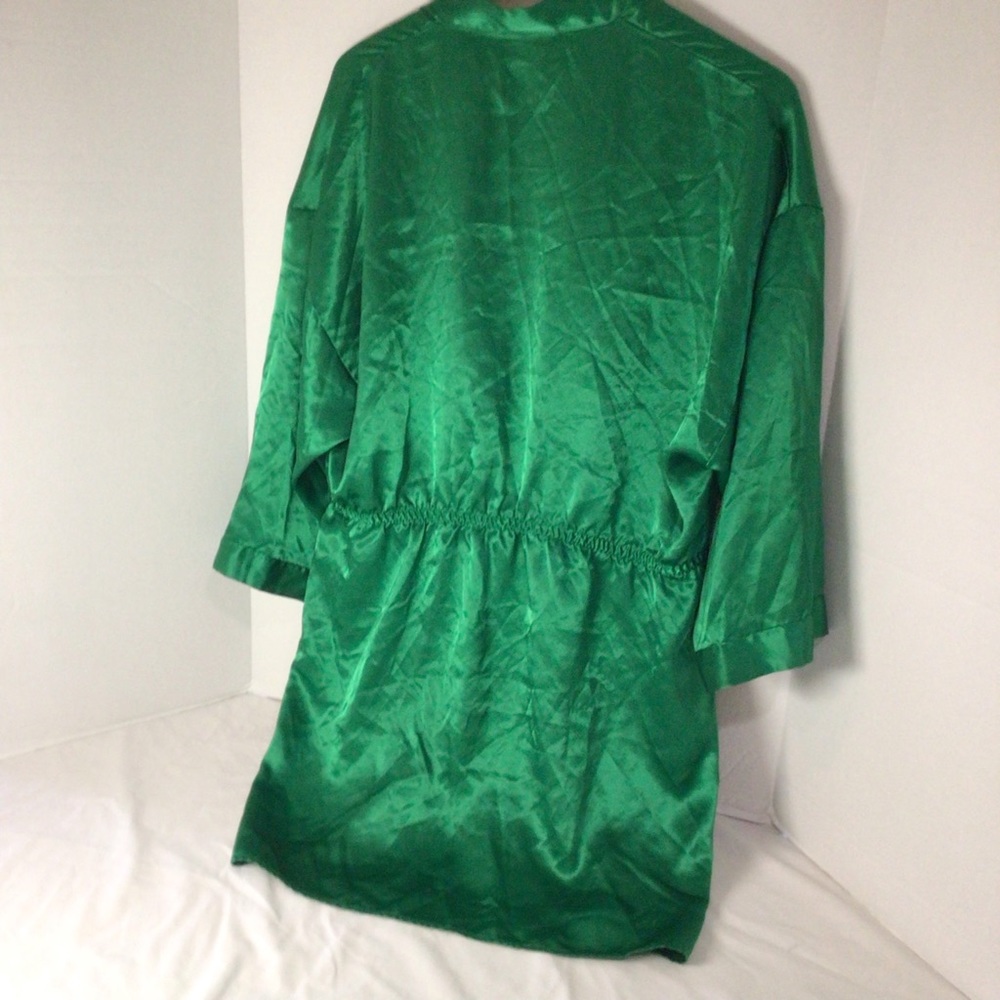 Victoria's Secret Green Satin Robe - Picture 2 of 10
